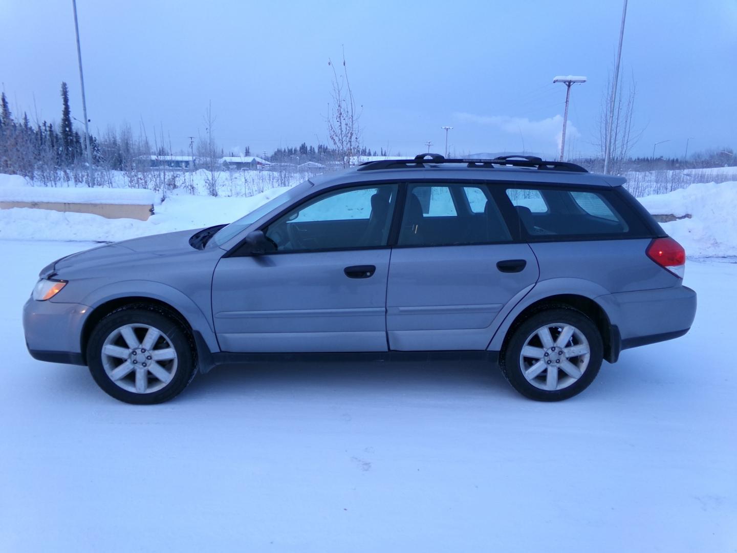 2008 Grey Subaru Outback 2.5i (4S4BP61C687) with an 2.5L H4 SOHC 16V engine, Automatic transmission, located at 2630 Philips Field Rd., Fairbanks, AK, 99709, (907) 458-0593, 64.848068, -147.780609 - Photo#2